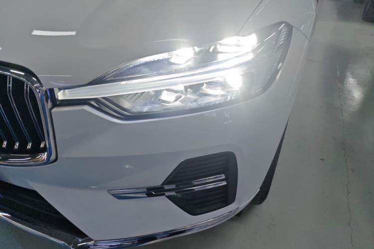 Used Volvo XC60 2025 B5 4x4 Smart Luxury Edition
