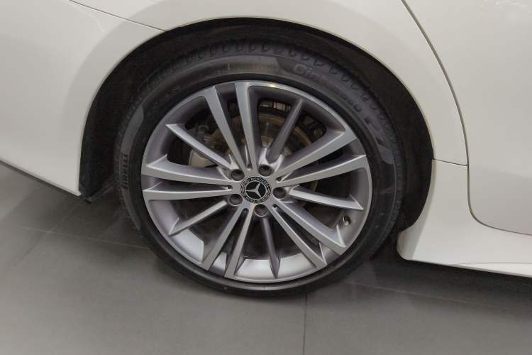 Used Mercedes-Benz CLS 2018 CLS 300 Luxury Model