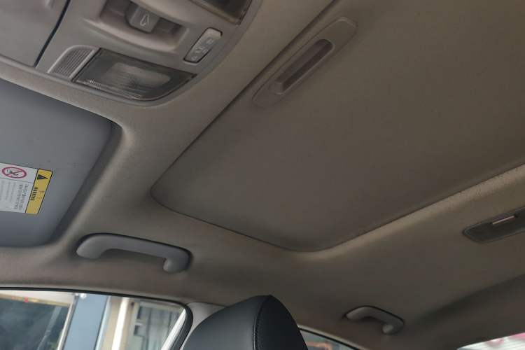 Used Hyundai Elantra 2016 1.6L Automatic ZhiXuan · Luxury Version