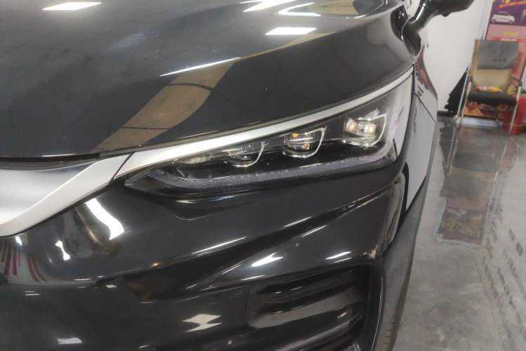 Used BYD Tang New Energy 2022 EV 635 km All-Wheel-Drive Flagship Model
