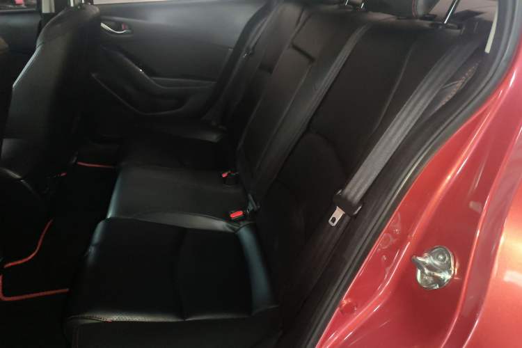 Used Mazda Mazda 3 Axela 2017 Sedan 1.5L Automatic Luxury Model Emission Standard China V
