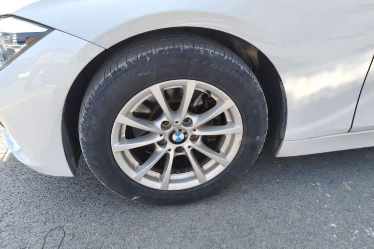 Used BMW 3 Series 2016 316i Fashion Model
