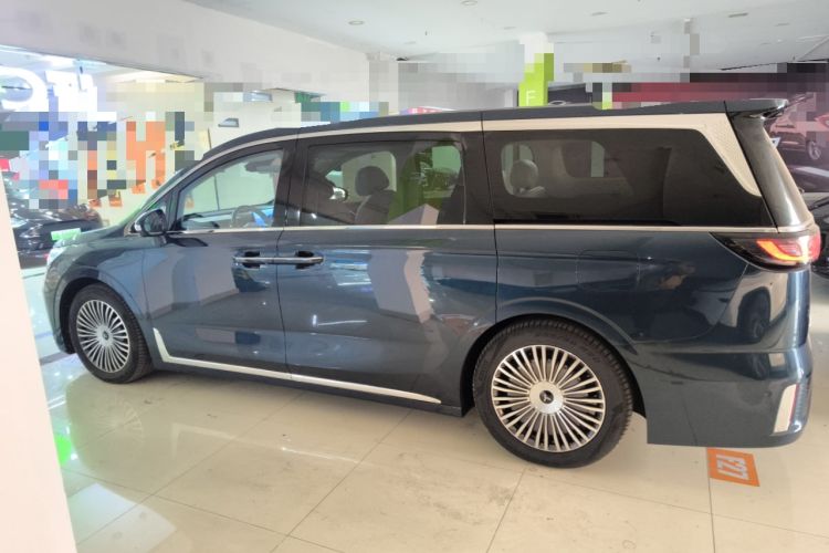 Used VOYAH Dream 2025 PHEV Four-Wheel-Drive Flagship Kunpeng Edition
