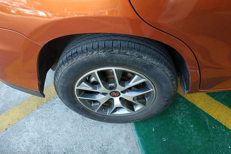 Used BYD Song 2017 Gaishe Upgrade Edition 1.5TID Automatic Elite Model
