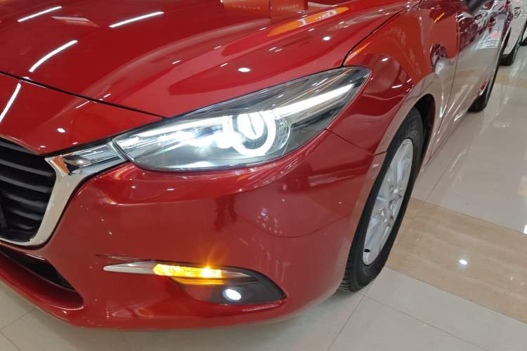 Used Mazda Mazda 3 Axela 2017 Hatchback 1.5L Automatic Luxury Model Emission Standard China V