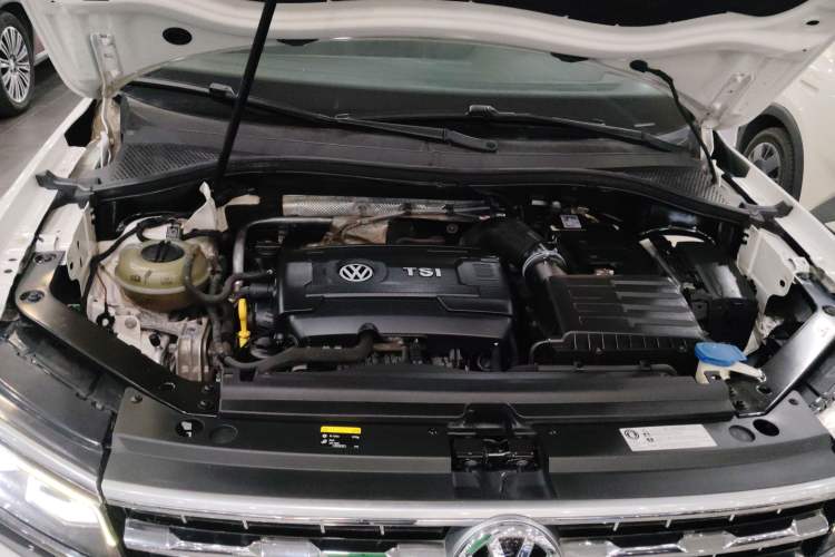 Used Volkswagen Tiguan L 2017 380TSI Automatic All-Wheel-Drive Luxury Edition