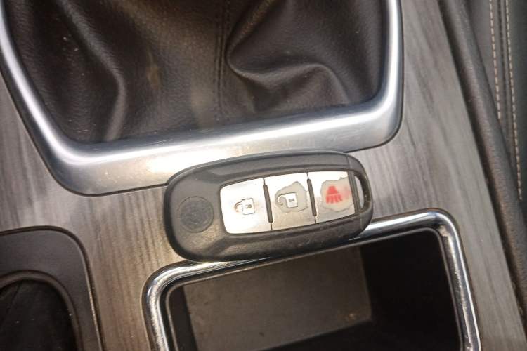 Used Venucia T90 2017 2.0L Manual ZhiShang Edition
