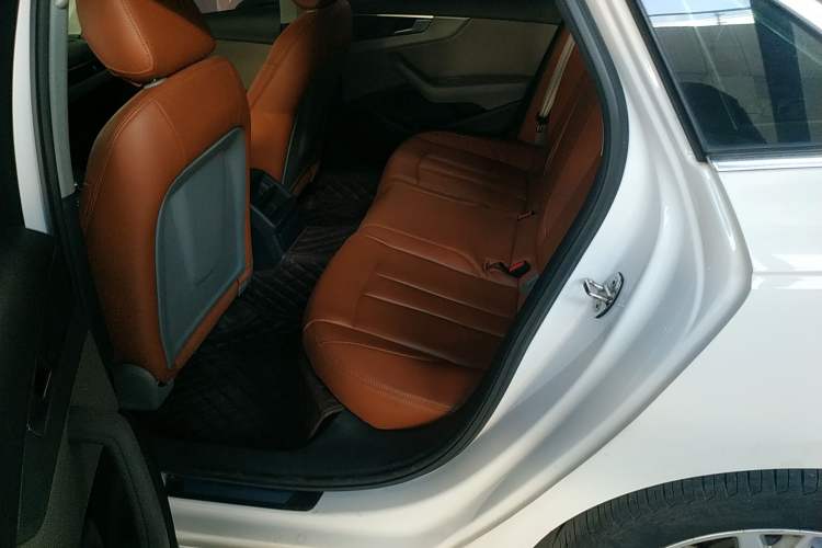 Used Audi A4L 2018 30th Anniversary Edition 40 TFSI Trendy Model
