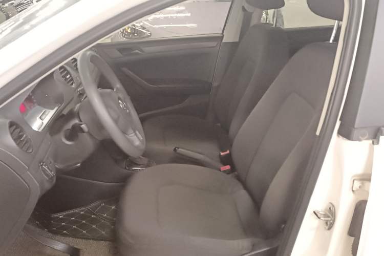 Used Volkswagen Jetta 2015 Value Edition 1.6L Automatic Fashion Version