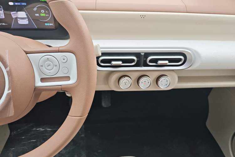 Used Wuling Hongguang MINIEV 2024 3rd Generation 215km Youth Edition
