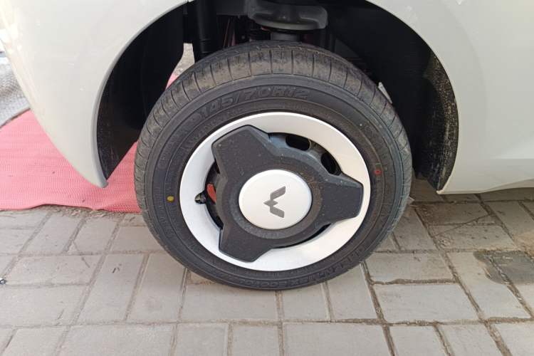 TDK.VehicleDetails.img