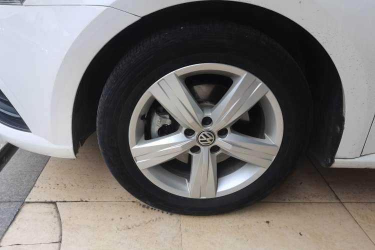 Used Volkswagen Lavida 2017 1.6L Automatic Fashion Edition
