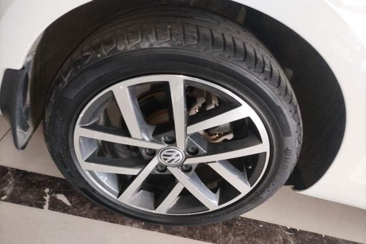 Used Volkswagen Golf 2020 Zhiai Edition 200TSI DSG Comfortable & Ambitious Version
