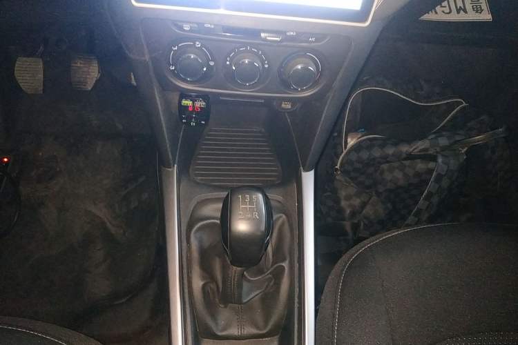 Used Peugeot 301 2018 1.6L Manual Comfort Edition
