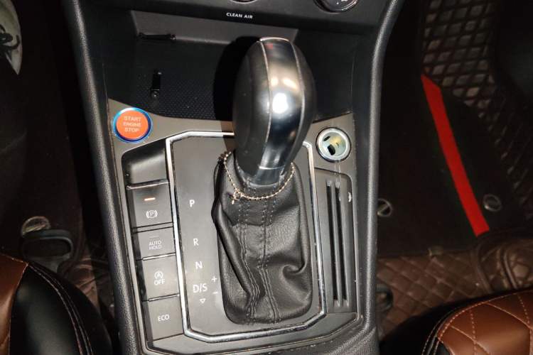 Used Volkswagen Lavida 2023 300TSI DSG Full-Comfort Edition
