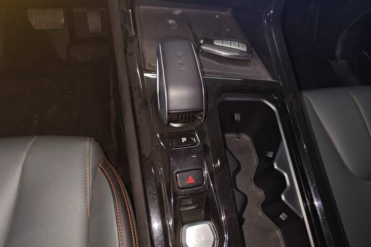 Used Geely Auto Emgrand X7 Sport 2024 1.5TD Dragon Edition