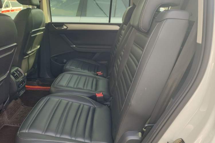 Used Volkswagen Touran 2018 Volkswagen Touran L 280TSI DSG Comfort Edition 7 Seats China VI Standard