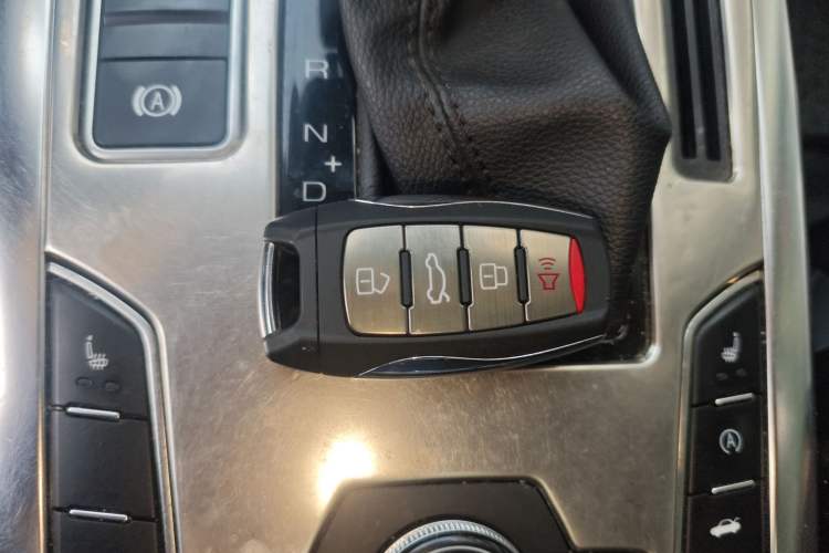 Used Haval H7 2016 Blue-Label H7 2.0T Automatic Luxury Model
