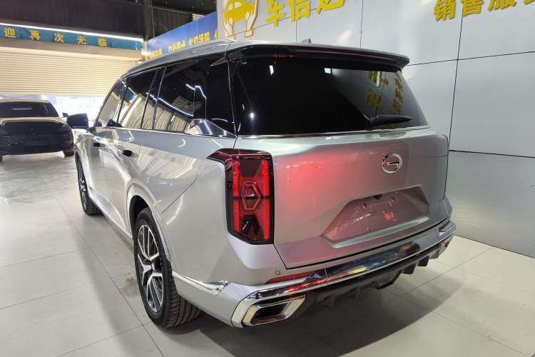 Used GAC Trumpchi GS8 2022 Dual-Engine Series 2.0TM Two-Wheel Drive Prestige Edition (7 Seats)