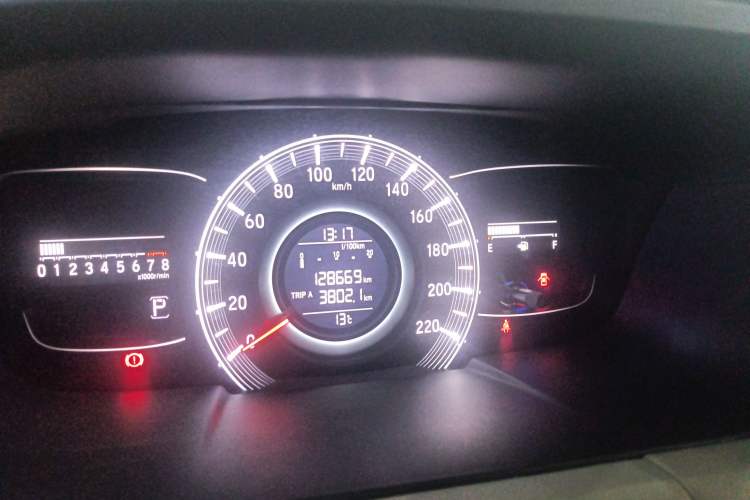 Used Honda Odyssey 2015 Revised 2.4L Luxury Edition
