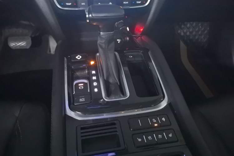 Used GAC Trumpchi GS8 2017 320T Two-Wheel Drive Luxury Smart Connectivity Version (7 Seats)
