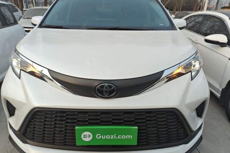 Used Toyota Granvia 2024 2.5L Hybrid Comfort Edition