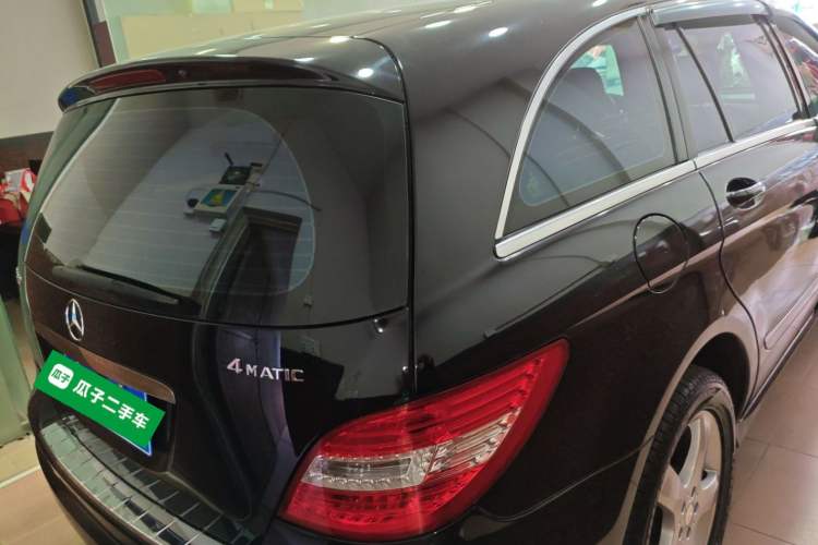 Used Mercedes-Benz R-Class 2015 R 320 4MATIC Luxury Model
