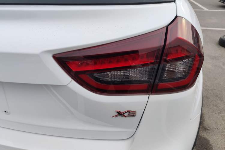 Used Geely Auto Vision X3 2019 Upgraded Model 1.5L CVT Prestige Version