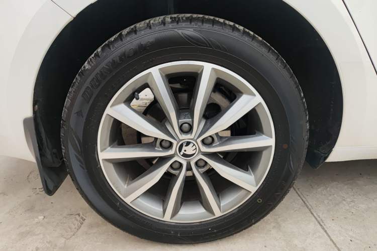 Used Skoda Octavia 2017 1.6L Manual Trend Edition
