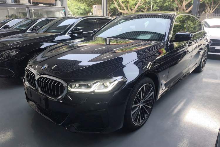 Used BMW 5 Series 2022 Second Facelift 530Li Leading Edition M Sport Package
