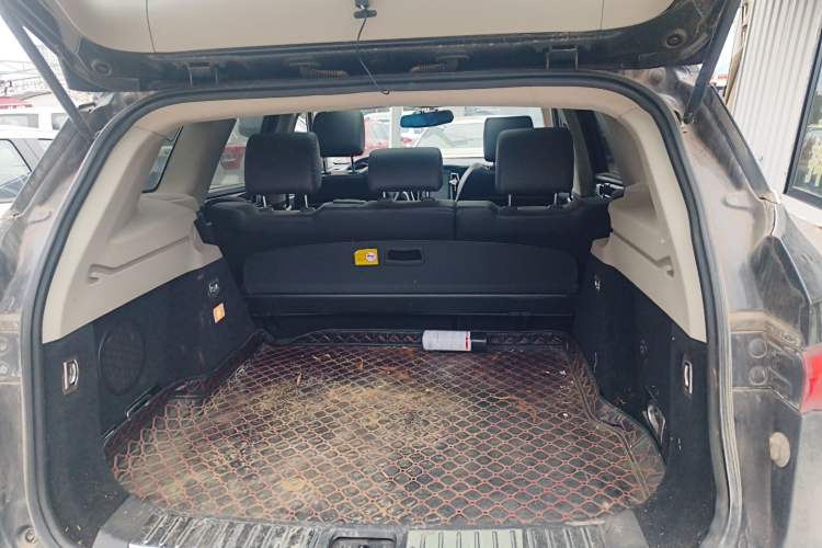 Used Zotye T700 2017 1.8T Dual-Clutch Luxury Model
