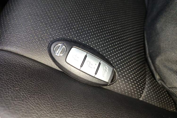 Used Nissan X-Trail 2014 2.5L CVT Luxury Edition 4WD