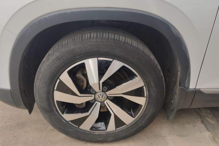 Used Volkswagen Tayron 2019 330TSI Two-Wheel-Drive Luxury Version China V Emission Standard
