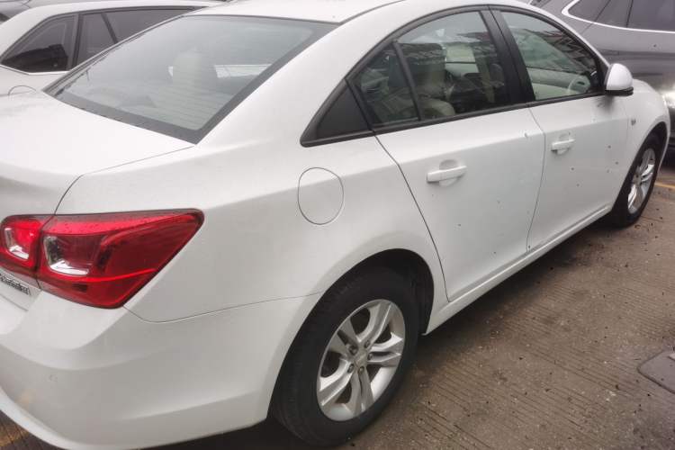 Used Chevrolet Cruze 2015 1.5L Classic SE AT
