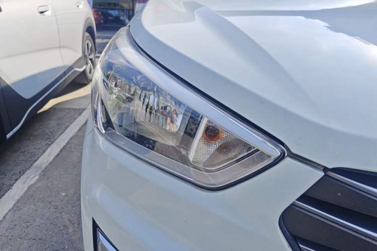 Used Hyundai ix25 2016 1.6T Dual-Clutch Two-Wheel Drive Smart GLS Model
