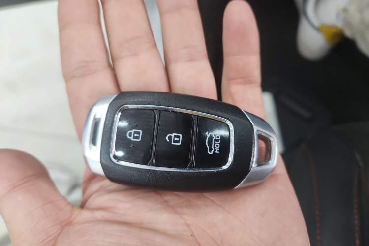 Used Hyundai Elantra 2022 240TGDi DCT LUX Prestige Edition
