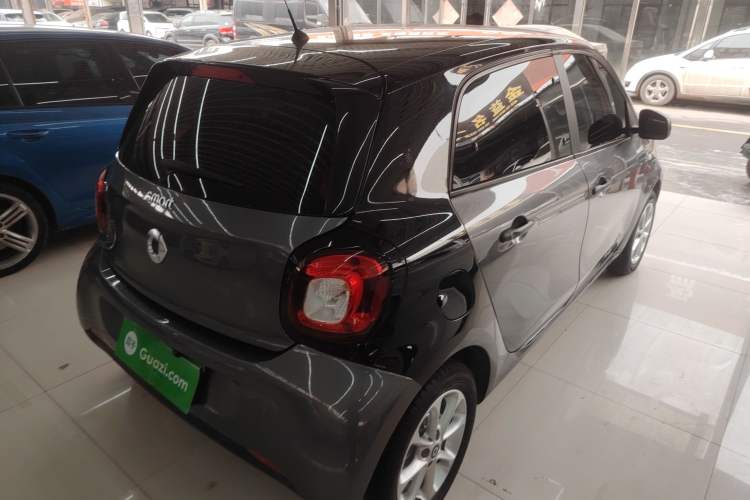 Used  forfour 2016 1.0L 52 kW Dynamic Edition