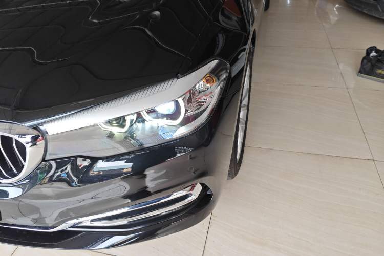 Used BMW 5 Series 2019 Facelifted 525Li Luxury Package
