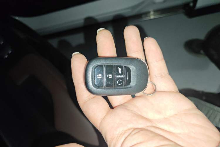 Used Honda CR-V 2023 240TURBO Two-Wheel Drive Deluxe Edition 7 Seats
