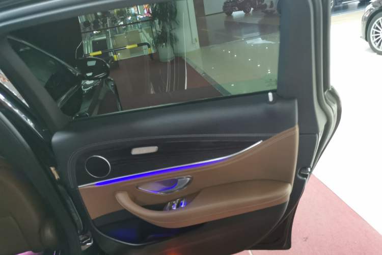 Used Mercedes-Benz E-Class 2020 Restyled E 300 L Sporty and Stylish Edition
