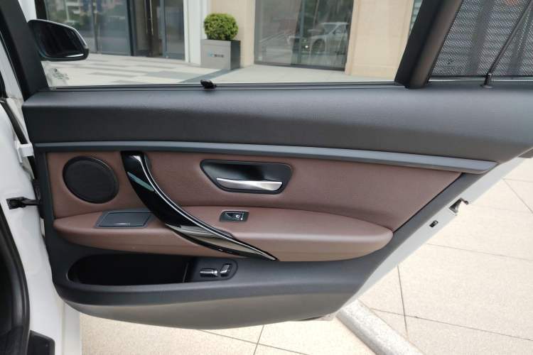 Used BMW 3 Series 2019 320Li Fashion Model
