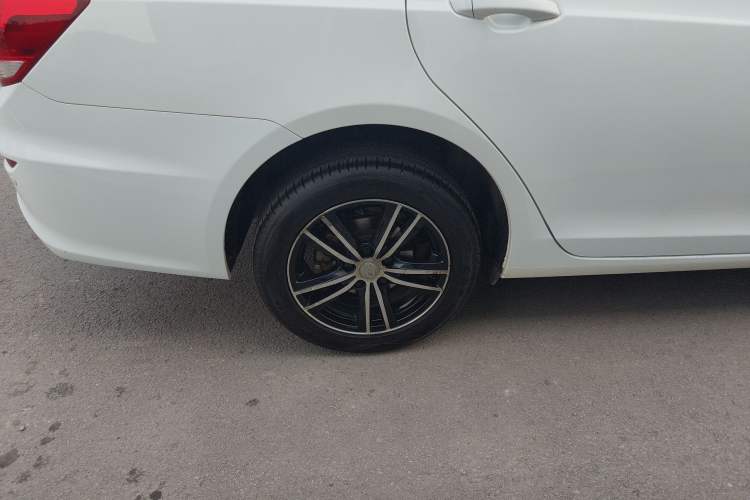 Used BYD Surui 2015 Revised Version 1.5L Manual Luxury Edition
