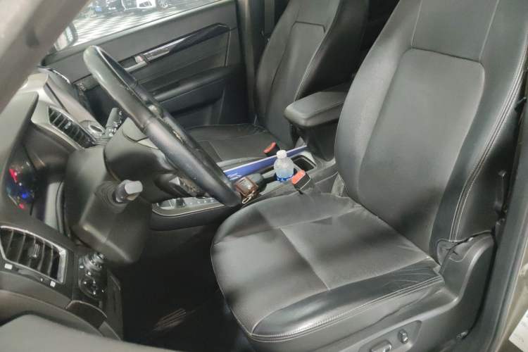 Used Chevrolet Captiva 2015 2.4L 4x4 Flagship Edition 7-Seater
