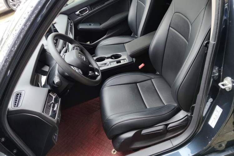 Used Honda Civic 2022 240TURBO CVT Dynamic Edition
