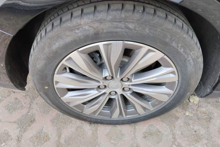 Used Hongqi E-QM5 2024 610 km PLUS
