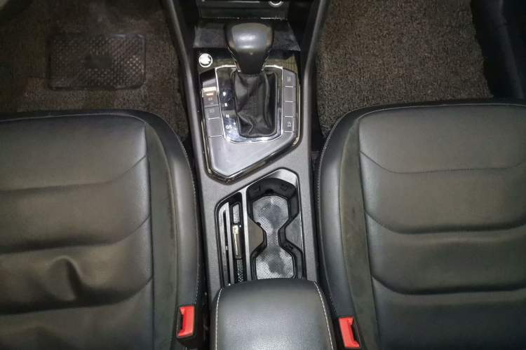 Used Volkswagen Tiguan L 2018 Facelift 330TSI Automatic Two-Wheel Drive Luxury Edition
