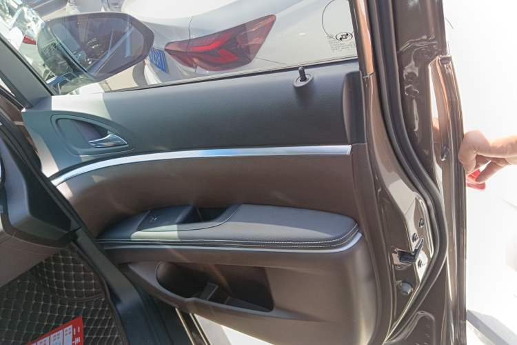 Used Buick GL8 2022 Land Business Class 652T Luxury Model
