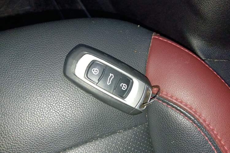 Used Geely Auto Vision X3 2021 PRO 1.5L CVT Deluxe Model
