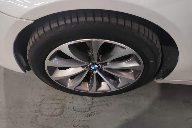 Used BMW 5 Series 2017 525Li Leading Model
