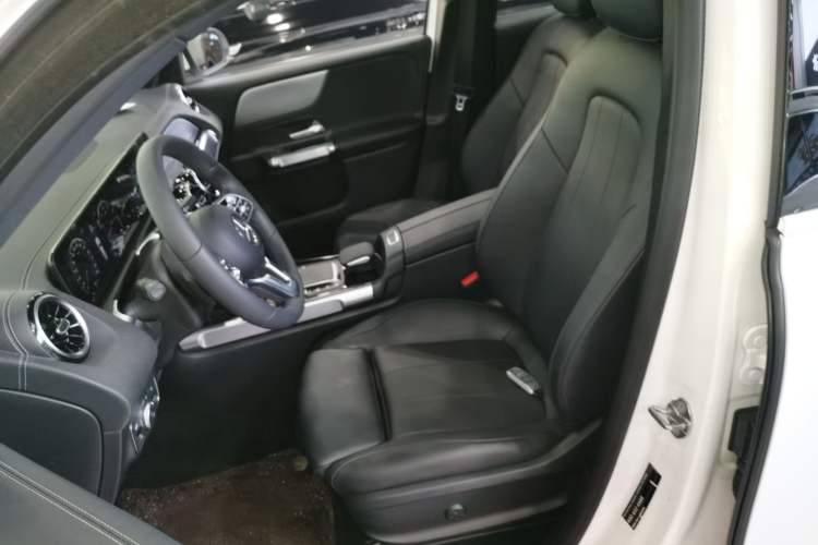 Used Mercedes-Benz GLB 2023 GLB 200 Fashion Model
